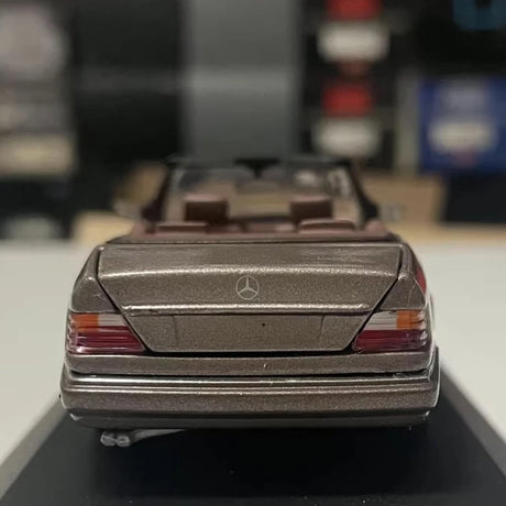[Minichamps] 1:43 Mercedes-Benz 1992 300 CE-24 Cabriolet Brown Model Car Die-Cast