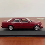 [Minichamps] 1:43 Mercedes-Benz 1993 E220 W124 Red Model Car Die-Cast