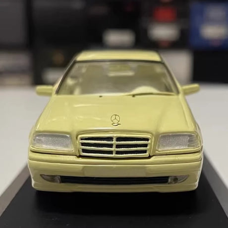 [Minichamps] 1:43 Mercedes-Benz 1995 C36 AMG W202 Yellow Model Car Die-Cast