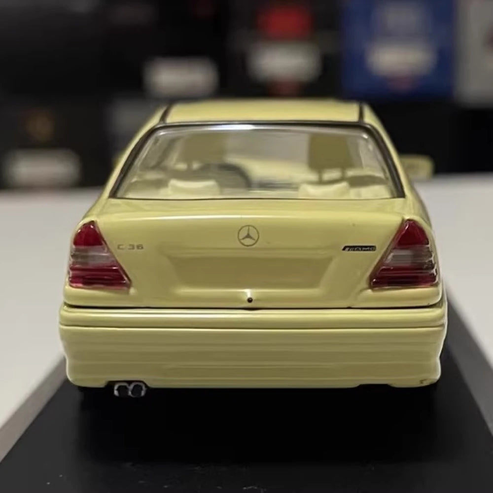 [Minichamps] 1:43 Mercedes-Benz 1995 C36 AMG W202 Yellow Model Car Die-Cast