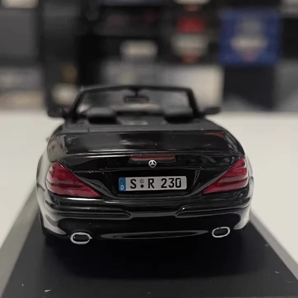 [Minichamps] 1:43 Mercedes-Benz 2003 SL-Class Roadster R230 Black Model Car Die-Cast