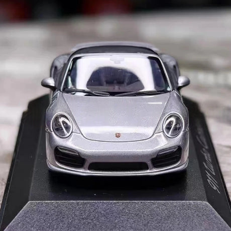 [Minichamps] 1:43 Porsche 2016 911 Turbo Cabriolet Silver Model Car Resin