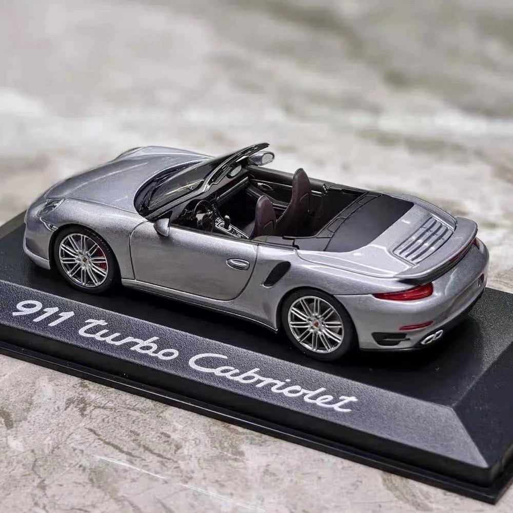 [Minichamps] 1:43 Porsche 2016 911 Turbo Cabriolet Silver Model Car Resin