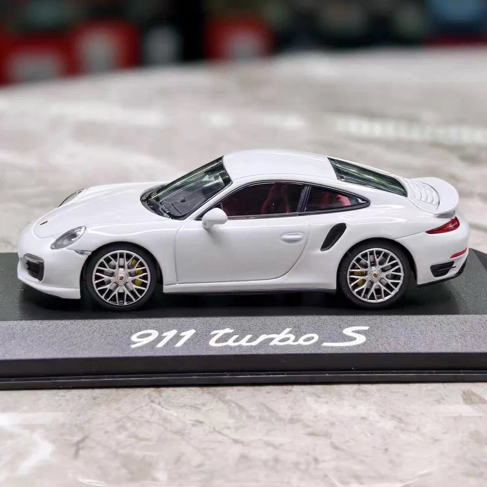 [Minichamps] 1:43 Porsche 2016 911 Turbo S White Model Car Resin