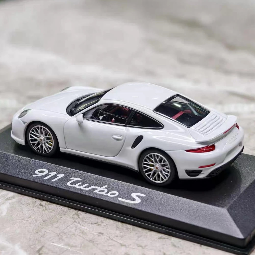 [Minichamps] 1:43 Porsche 2016 911 Turbo S White Model Car Resin