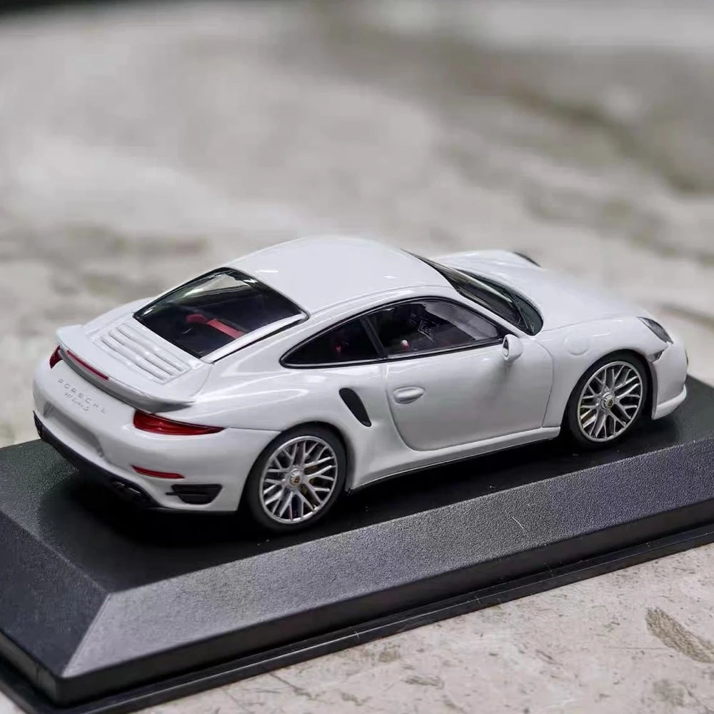 [Minichamps] 1:43 Porsche 2016 911 Turbo S White Model Car Resin