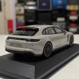 [Minichamps] 1:43 Porsche 2017 Panamera Sport Turismo GTS Gray Model Car Die-Cast