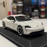 [Minichamps] 1:43 Porsche 2019 Taycan Turbo S White Model Car Die-Cast