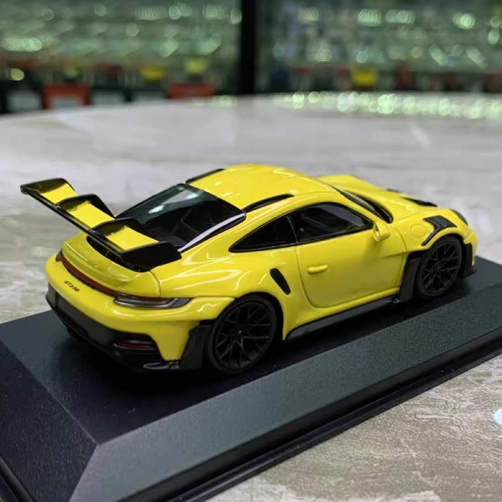 [Minichamps] 1:43 Porsche 2023 911 992 GT3 RS Yellow Model Car Resin