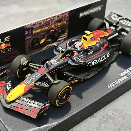 1:43 Red Bull 2025 RB21 #22 Canadian GP Yuki Tsunoda F1 modelo de resina da Minichamps - ver 4