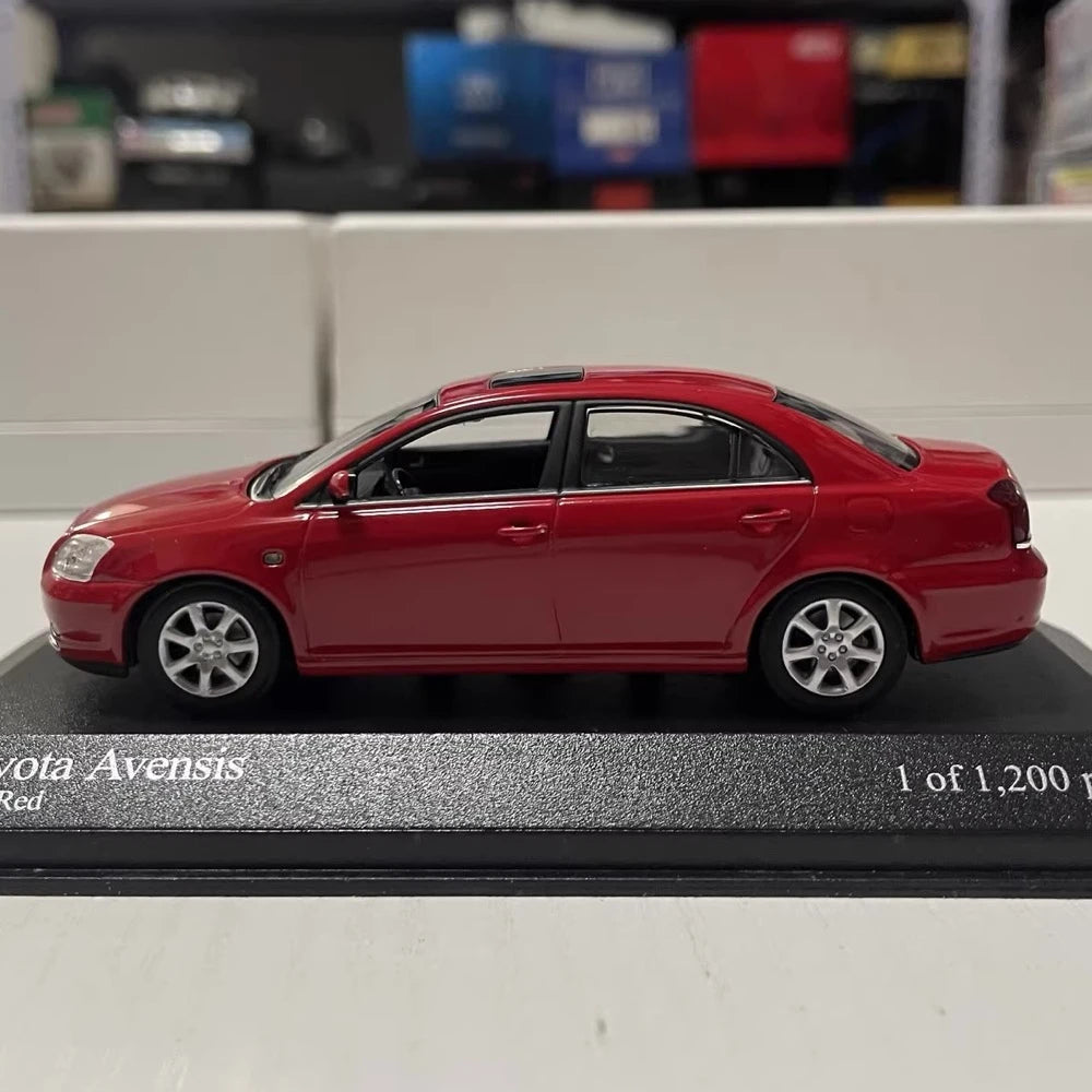 [Minichamps] 1:43 Toyota 2002 Avensis Sedan レッド モデルカー Die-Cast