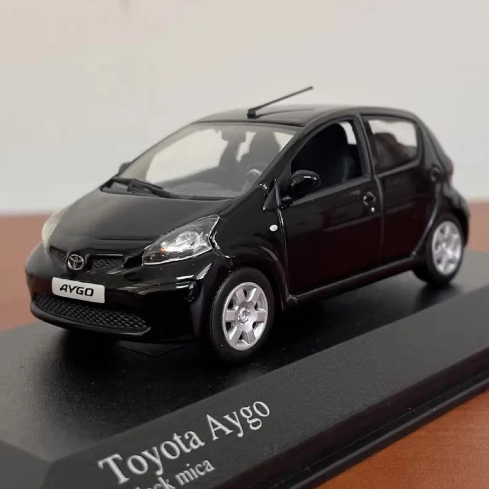 [Minichamps] 1:43 Toyota 2005 Aygo Black Model Car Die-Cast