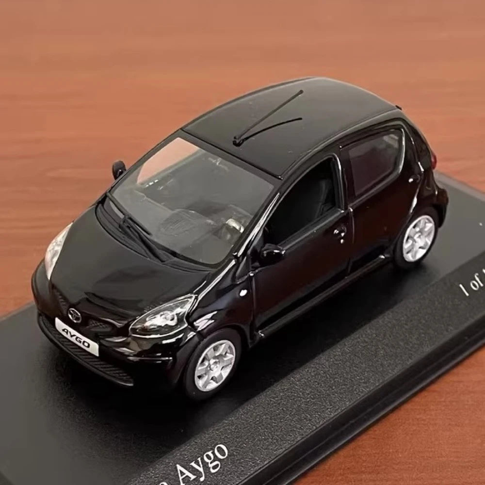 [Minichamps] 1:43 Toyota 2005 Aygo Black Model Car Die-Cast