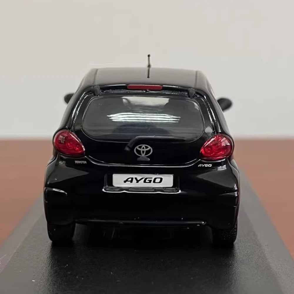[Minichamps] 1:43 Toyota 2005 Aygo Black Model Car Die-Cast