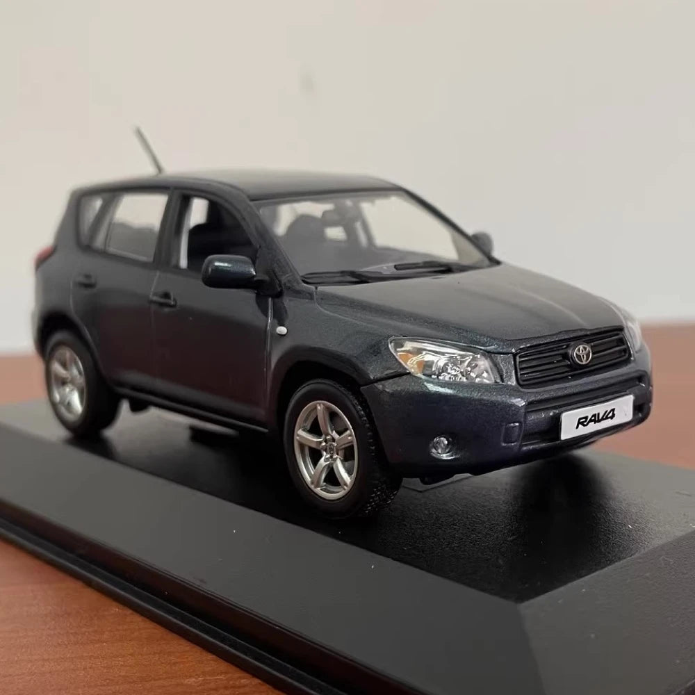 [Minichamps] 1:43 Toyota 2006 RAV4 Gray Model Car Die-Cast