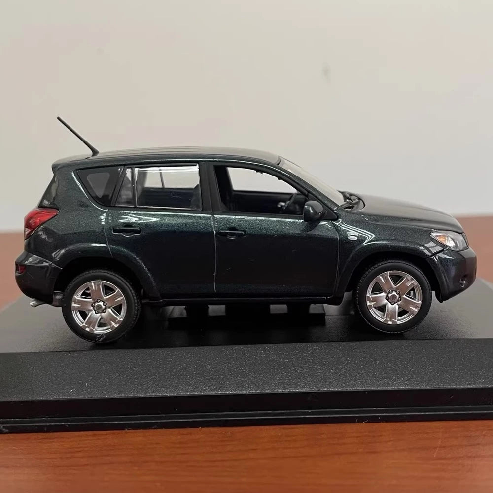 [Minichamps] 1:43 Toyota 2006 RAV4 Green Model Car Die-Cast