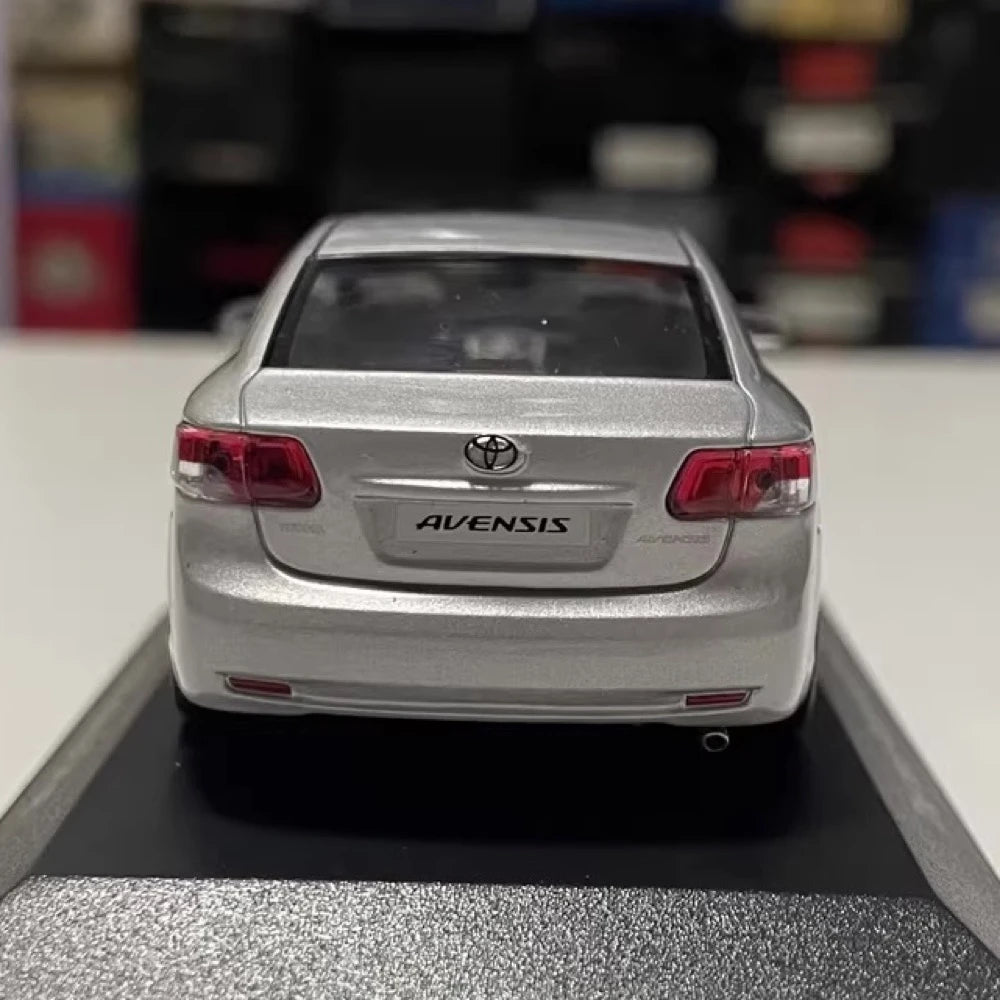 [Minichamps] 1:43 Toyota 2009 Avensis Sedan argent voiture miniature Die-Cast