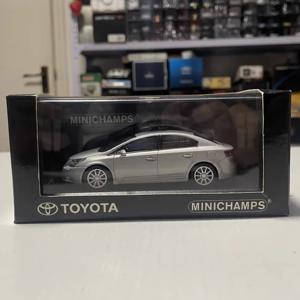 [Minichamps] 1:43 Toyota 2009 Avensis Sedan argent voiture miniature Die-Cast