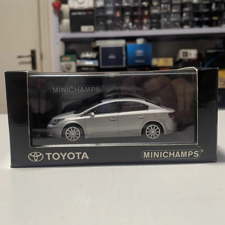 [Minichamps] 1:43 Toyota 2009 Avensis Sedan Silver Model Car Die-Cast