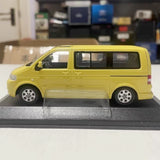 [Minichamps] 1:43 Volkswagen 2003 Multivan T5 geel modelauto Die-Cast