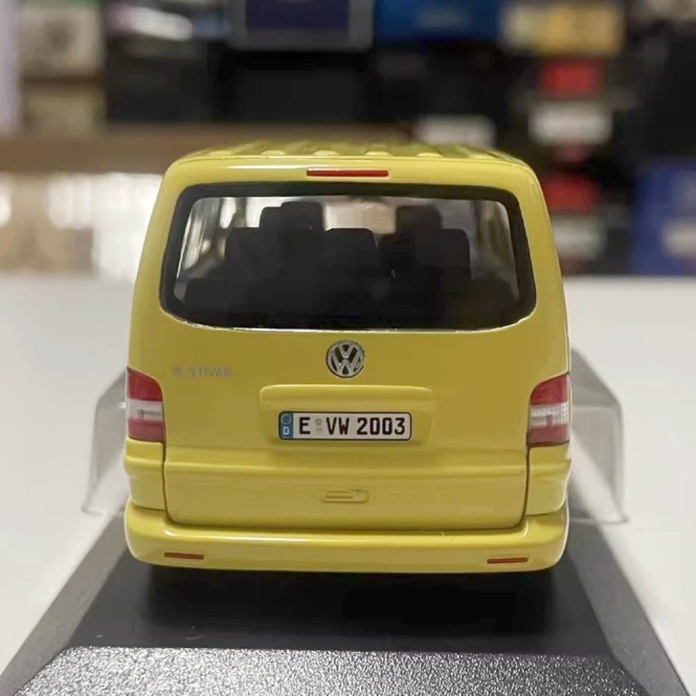 [Minichamps] 1:43 Volkswagen 2003 Multivan T5 Yellow Model Car Die-Cast