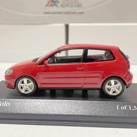 [Minichamps] 1:43 Volkswagen 2005 Polo 9N3 レッド モデルカー Die-Cast
