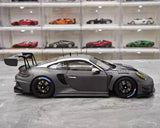 [Minichamps] 1:18 Porsche 2023 911 GT3 R 992 Race Car grå modellbil harts