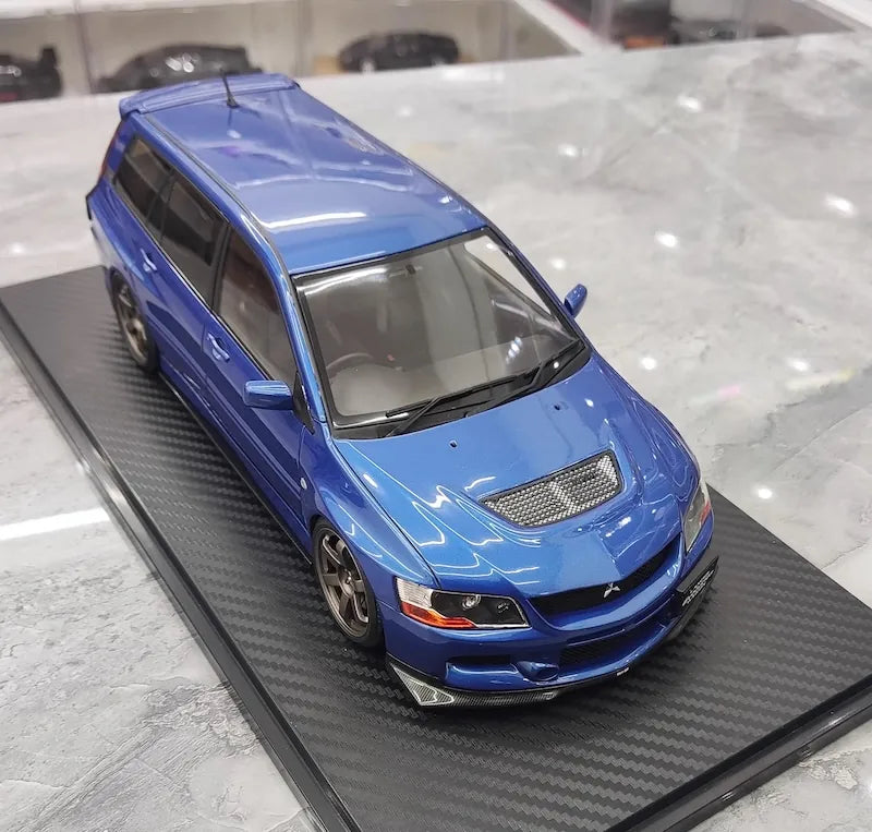 1:18 Mitsubishi 2005 Lancer Evo IX Wagon Blue Die Cast Model Car