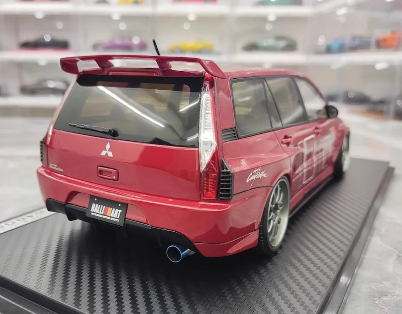 1:18 Mitsubishi 2005 Lancer Evo IX Wagon RalliArt Red Die Cast Model Car