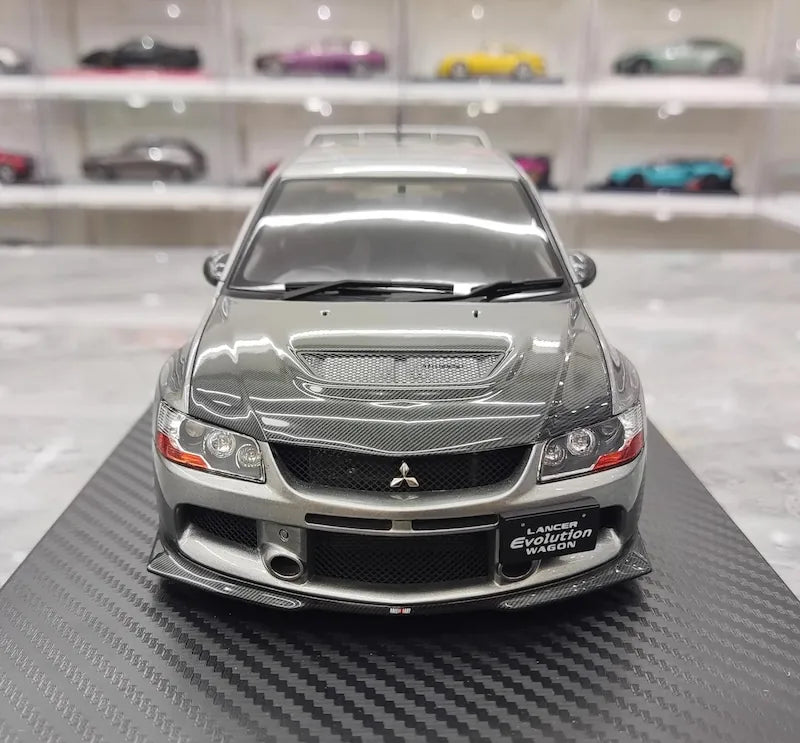 1:18 Mitsubishi 2005 Lancer Evo IX Wagon Silver Die Cast Model Car