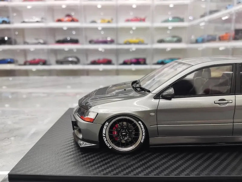 1:18 Mitsubishi 2005 Lancer Evo IX Wagon Silver Die Cast Model Car