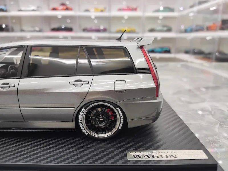 1:18 Mitsubishi 2005 Lancer Evo IX Wagon Silver Die Cast Model Car