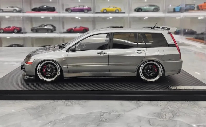 1:18 Mitsubishi 2005 Lancer Evo IX Wagon Silver Die Cast Model Car