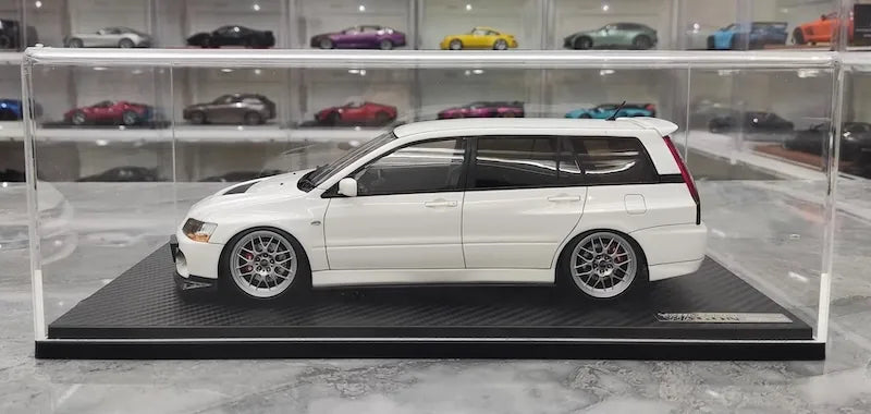 1:18 Mitsubishi 2005 Lancer Evo IX Wagon White Die Cast Model Car