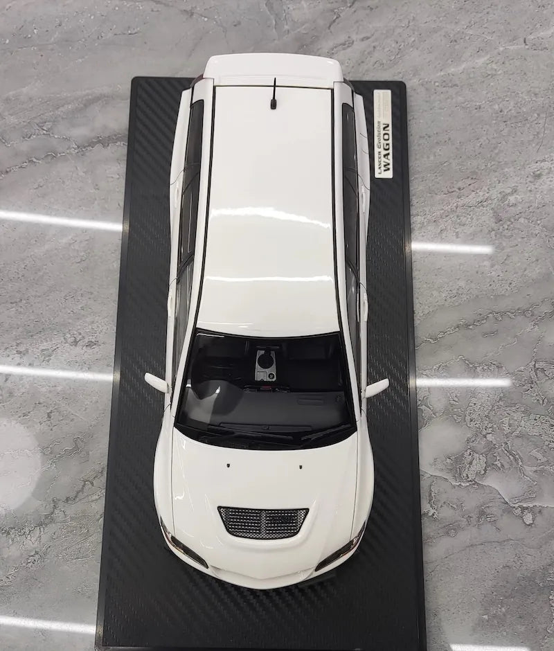 1:18 Mitsubishi 2005 Lancer Evo IX Wagon White Die Cast Model Car