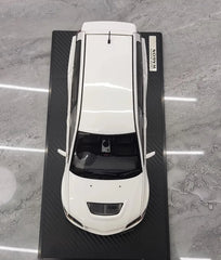 1:18 Mitsubishi 2005 Lancer Evo IX Wagon White Die Cast Model Car