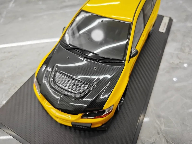 1:18 Mitsubishi 2005 Lancer Evo IX Wagon Yellow Die Cast Model Car