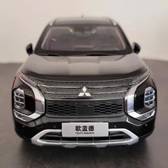 1:18 Mitsubishi 2021 Outlander Die Cast Model Car