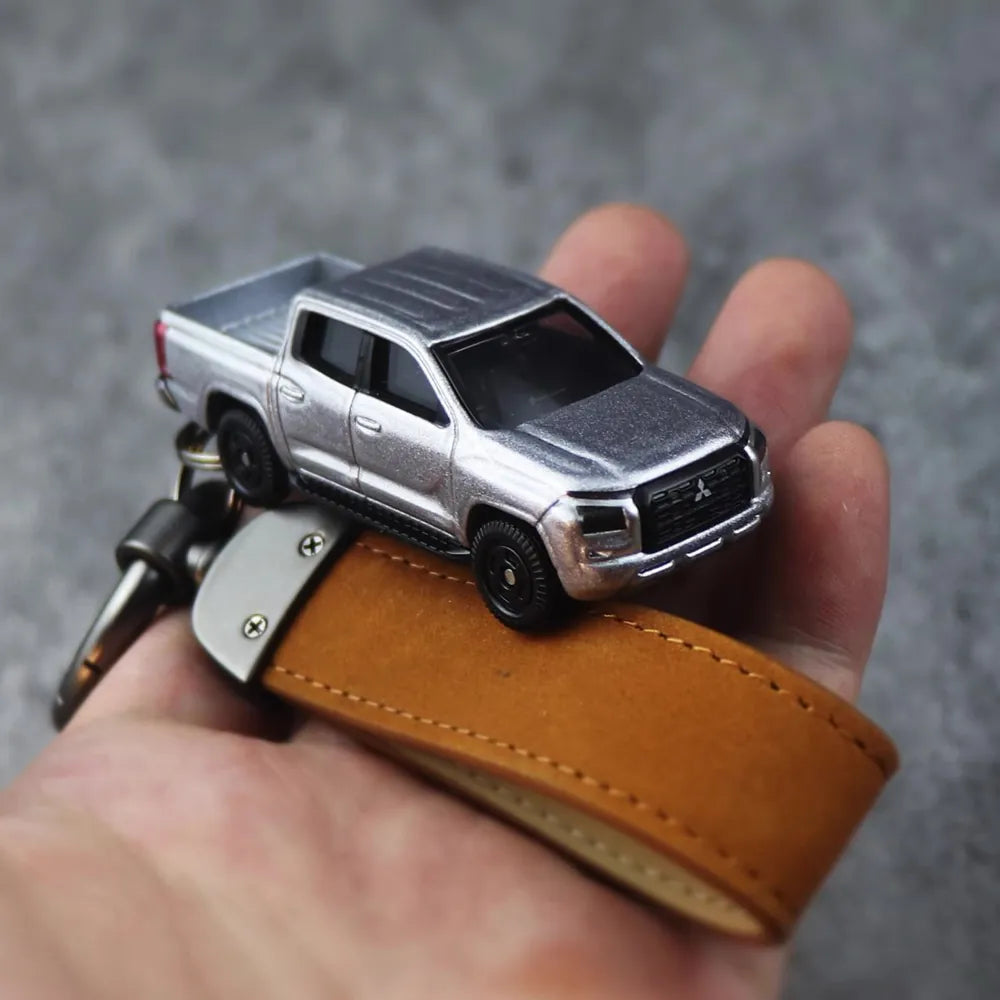 Mitsubishi Triton Keychain 1:64 모형 자동차 Keychain