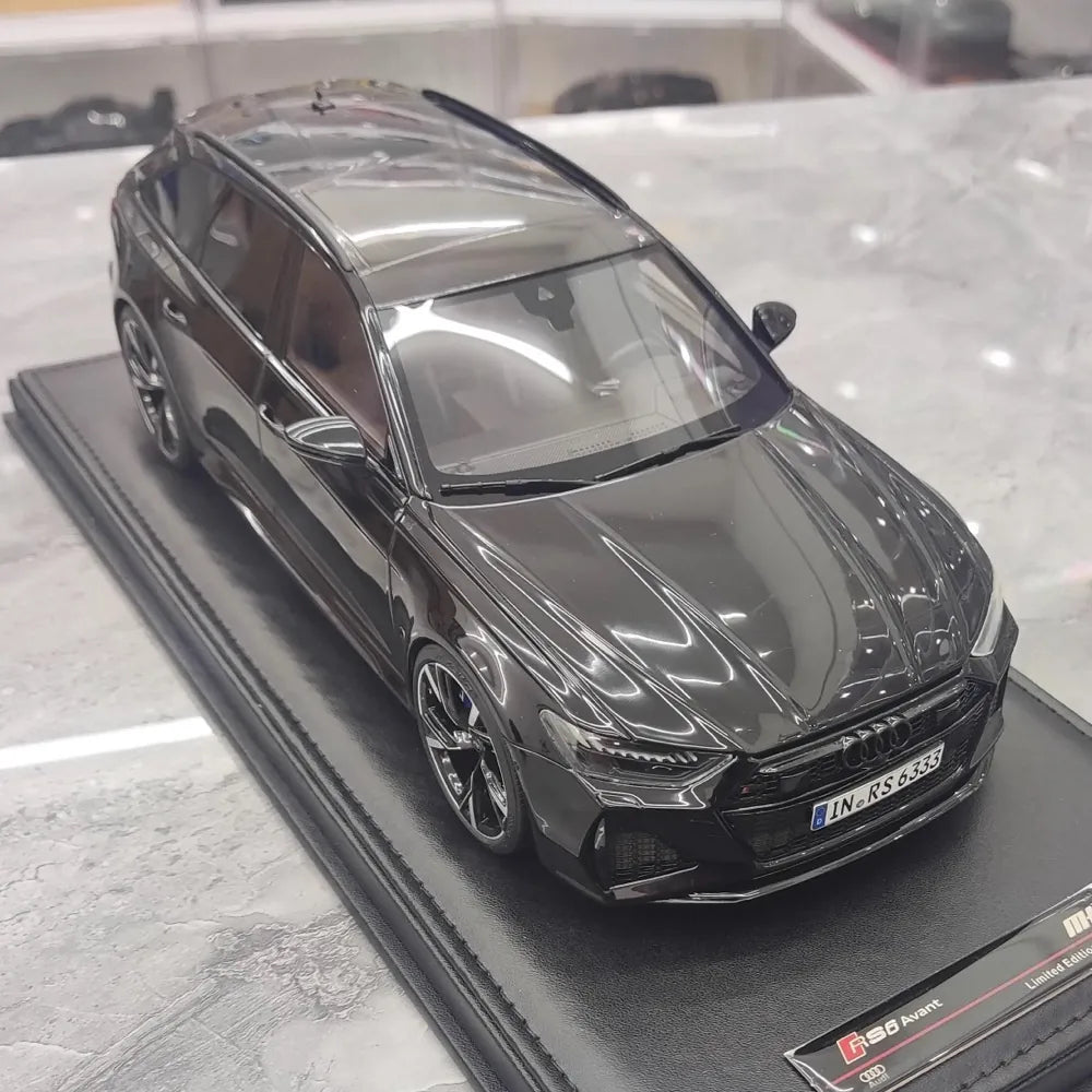 [MotorHelix] 1:18 Audi 2020 RS6 Avant C8 Black Model Car Resin