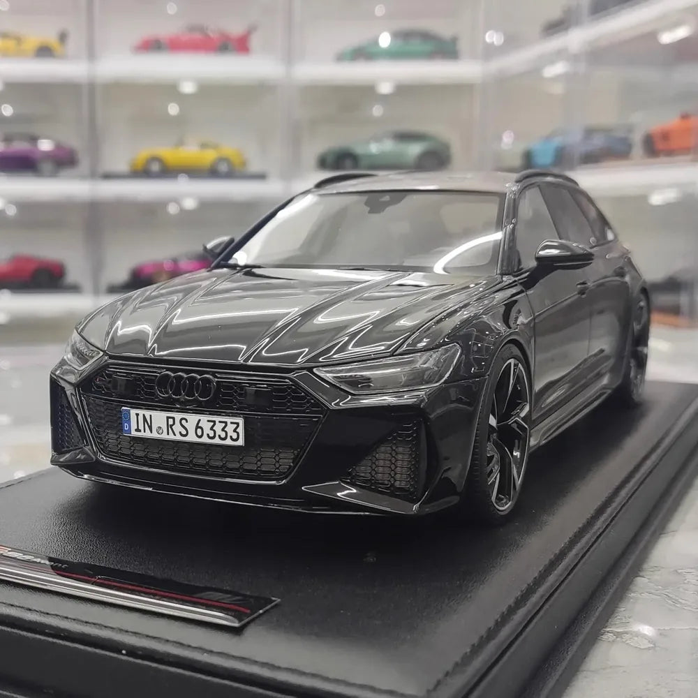 [MotorHelix] 1:18 Audi 2020 RS6 Avant C8 Black Model Car Resin