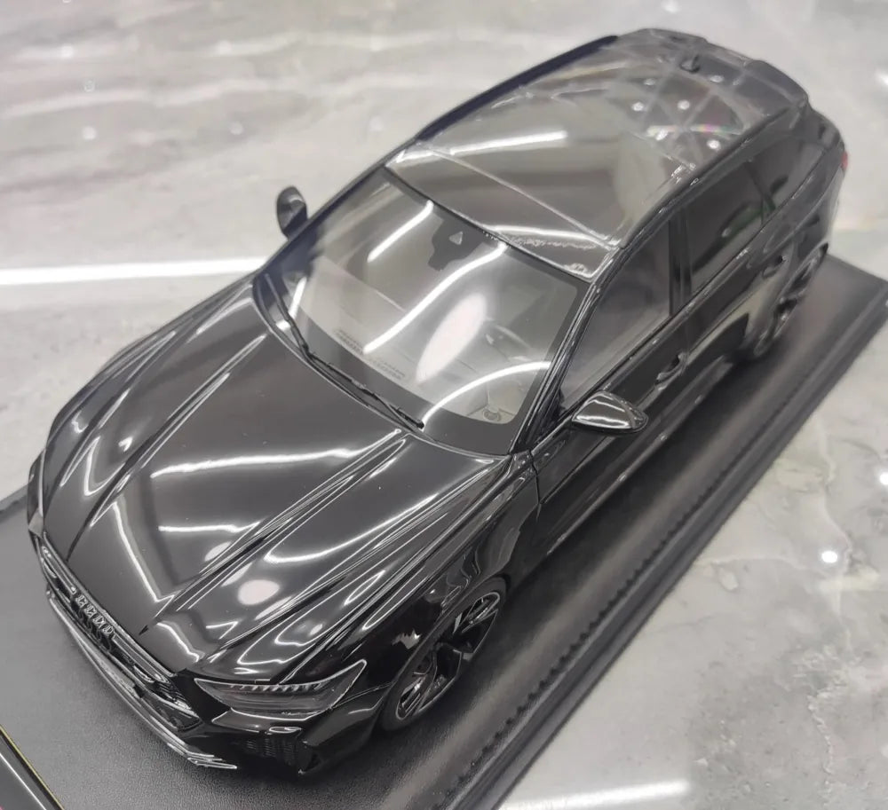 [MotorHelix] 1:18 Audi 2020 RS6 Avant C8 Black Model Car Resin
