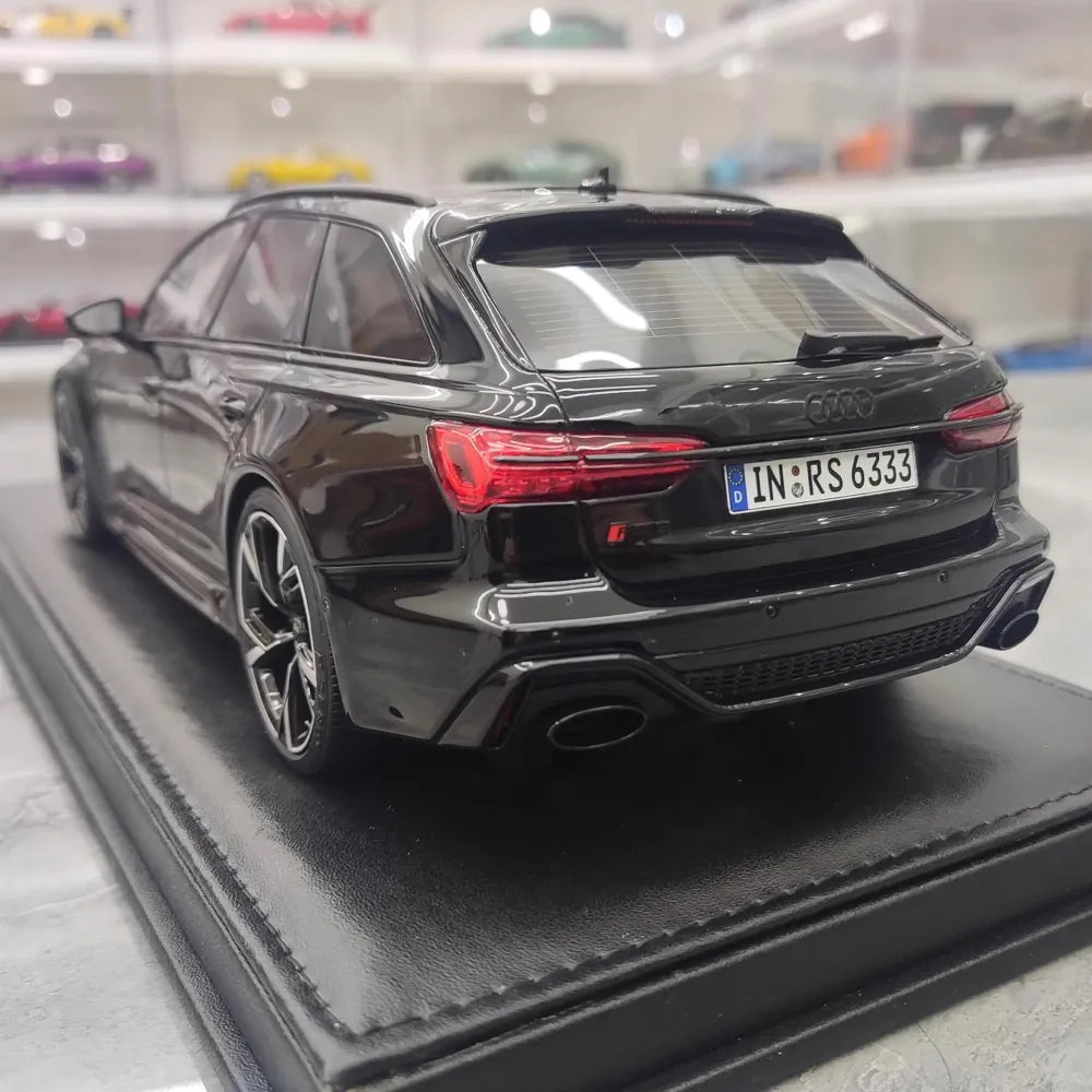 [MotorHelix] 1:18 Audi 2020 RS6 Avant C8 Black Model Car Resin