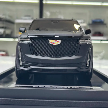 [MotorHelix] 1:18 Cadillac 2023 Escalade Black Model Car Resin
