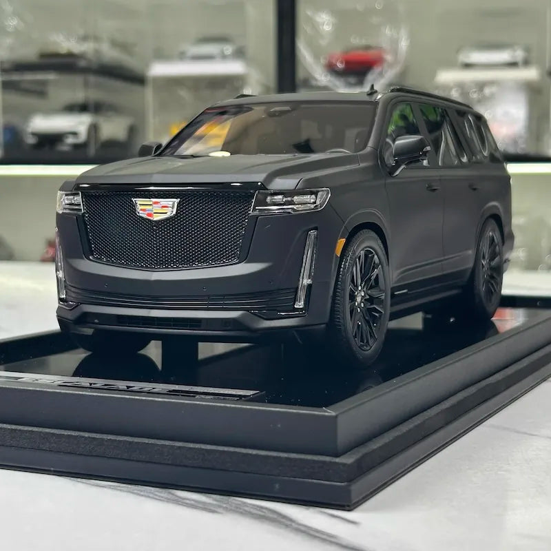 [MotorHelix] 1:18 Cadillac 2023 Escalade Black Model Car Resin