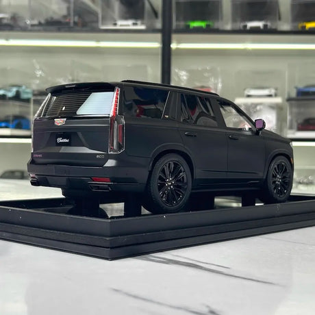 [MotorHelix] 1:18 Cadillac 2023 Escalade Black Model Car Resin