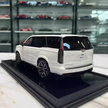 [MotorHelix] 1:18 Cadillac 2023 Escalade White Model Car Resin