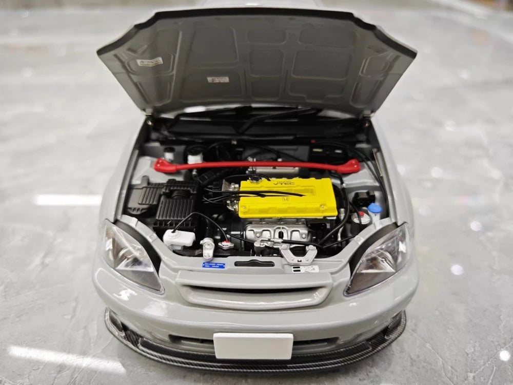 [MotorHelix] 1:18 Honda 1997 Civic Type R EK9 Gray Model Car Die-Cast