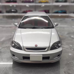 [MotorHelix] 1:18 Honda 1997 Civic Type R EK9 Silver Model Car Die-Cast