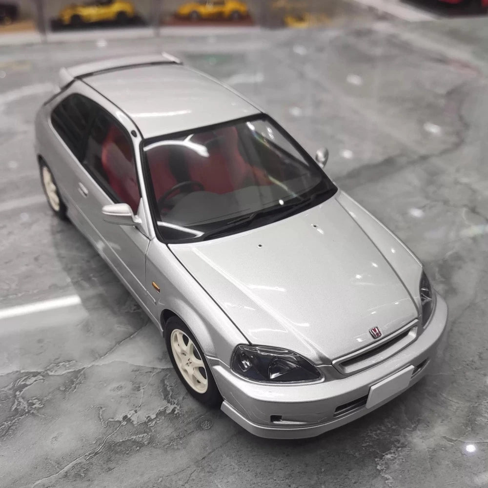 [MotorHelix] 1:18 Honda 1997 Civic Type R EK9 Silver Model Car Die-Cast